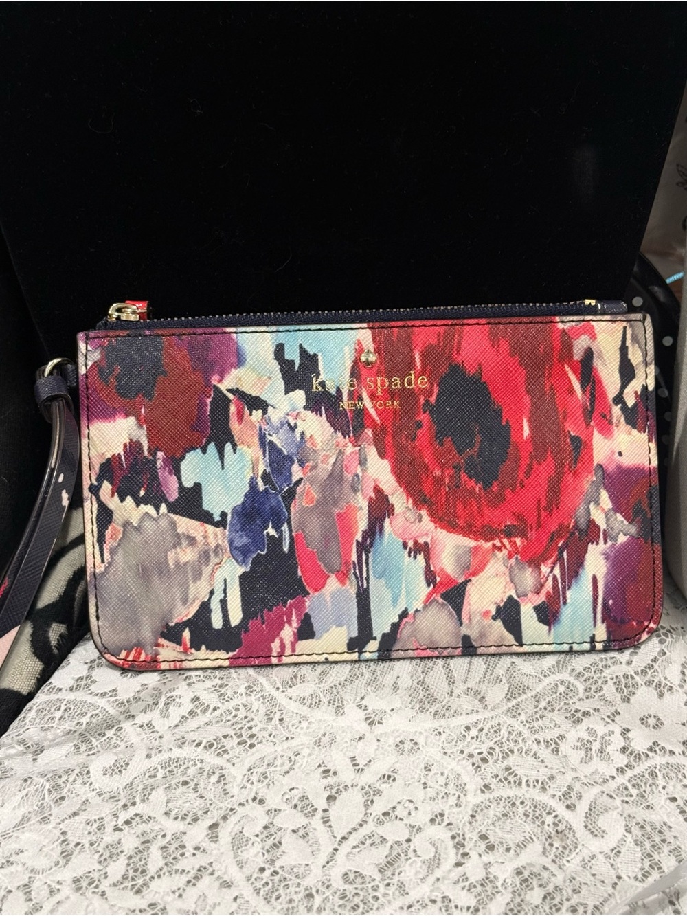 Kate Spade Floral Print Wristlet Clutch - Storybook lining🩷
